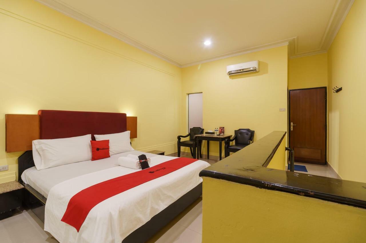 Reddoorz Plus Near Ancol Jakarta Ngoại thất bức ảnh