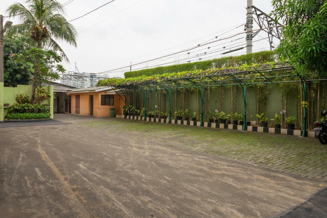 Reddoorz Plus Near Ancol Jakarta Ngoại thất bức ảnh