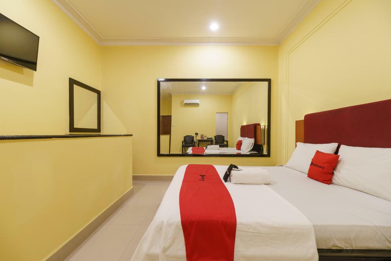 Reddoorz Plus Near Ancol Jakarta Ngoại thất bức ảnh